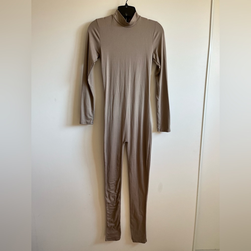 FASHION NOVA Jumpsuit